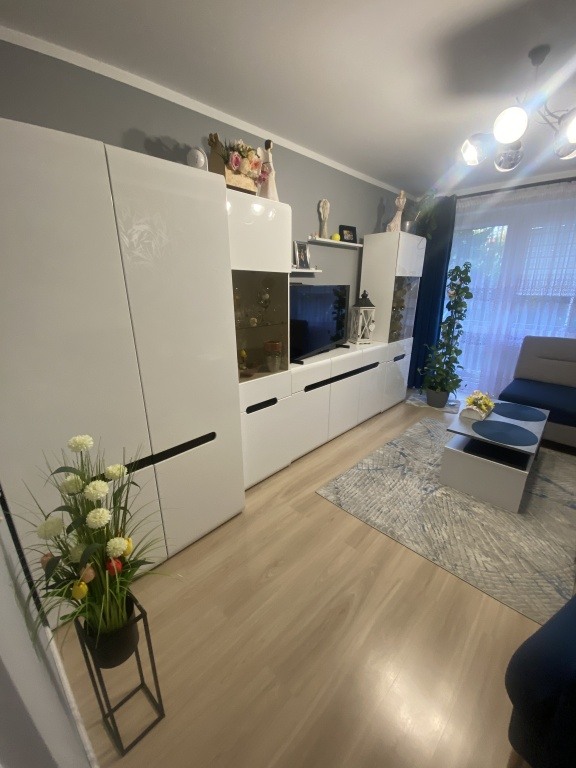 Sprzedam mieszkanie 48m2 na 1 piętrze