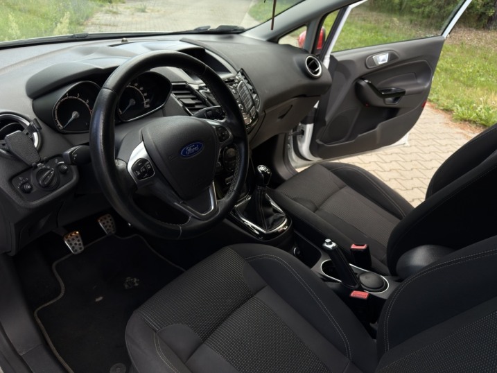 Ford Fiesta Titanium Swiss Edition