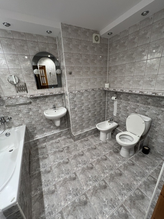 Wynajmę mieszkanie 55,3 m2 przy ul. Sikorskiego 18 w Ostrołęce
