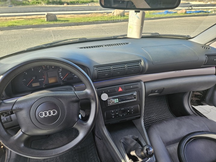 SPRZEDAM AUDI A4 B5 1.9 TDI -SUPER STAN - 20 LAT W 1 RĘKACH
