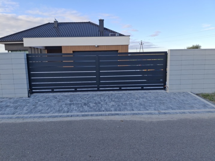 Ogrodzenia/balustrady/inne
