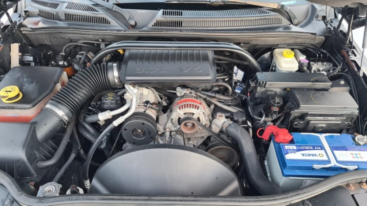 Sprzedam Jeep Commander 3.7 LPG 4X4 OKAZJA