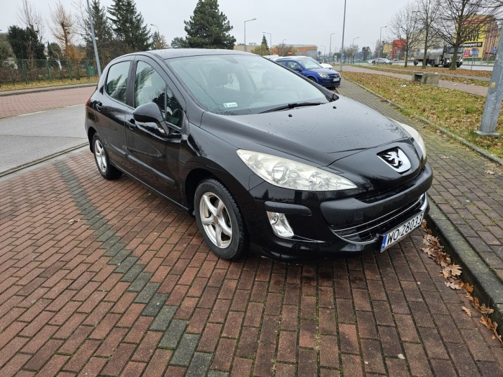 Na sprzedaż Peugeot 308 od pierwszego właściciela