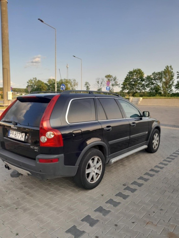 Volvo XC 90, rok 2003