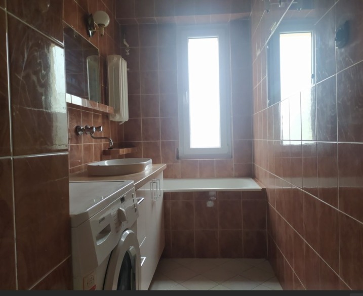 Sprzedam mieszkanie M4 60m2 os. Centrum