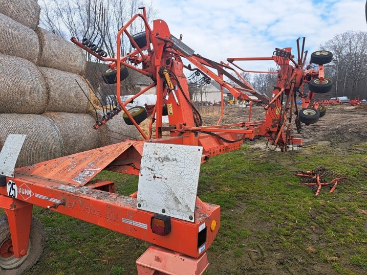 zgrabiarka kuhn 7302/2003r  pottinger 651a