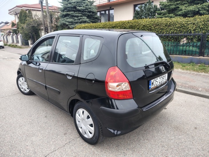 Honda Jazz *1.3b 83KM* Zadbana* 5500zł