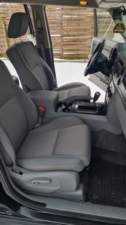 Sprzedam Jeep Commander 3.7 LPG 4X4 OKAZJA