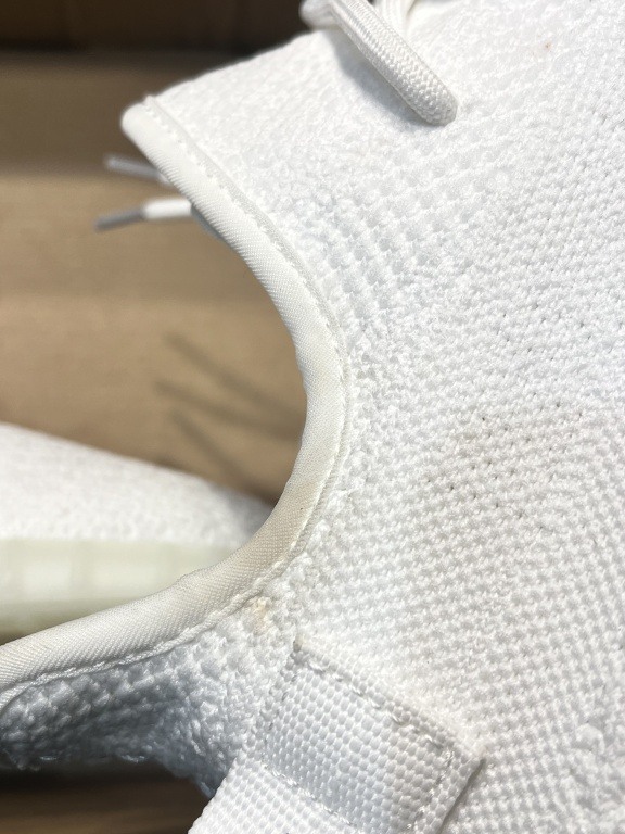 Yeezy Boost 350 v2