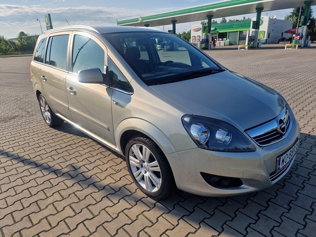 Zafira / 7 osob  / benzyna 1.6