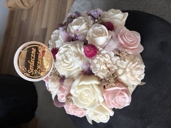 Flower Boxy z Kwiatami z Wosku Sojowego