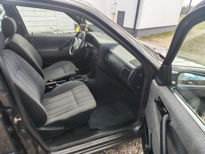 Volkswagen Passat B3 1.8 *1990r*