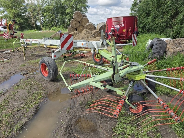 zgrabiarka claas liner 1250 profil