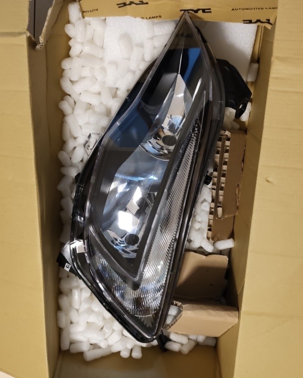 REFLEKTOR LAMPA LEWA Z SILNIKIEM ELEKTRYCZNYM 20-12190-25-2 TYC. Opel Astra J - poliftowy