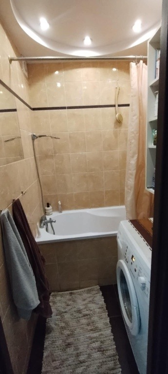 Sprzedam 2 pokojowe mieszkanie IV pietro - 38, 48 m²