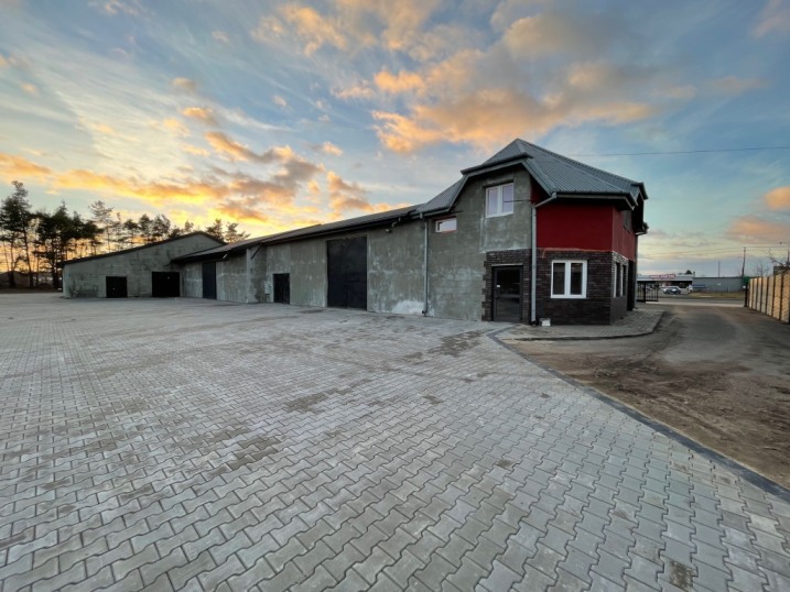 Sprzedam magazyny, biuro przy Hanna Park Ostrołęka, działka 0,87 ha, magazyny 730 m2