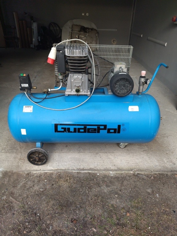 Kompresor/ Sprężarka GUDEPOL 270L 650l/min