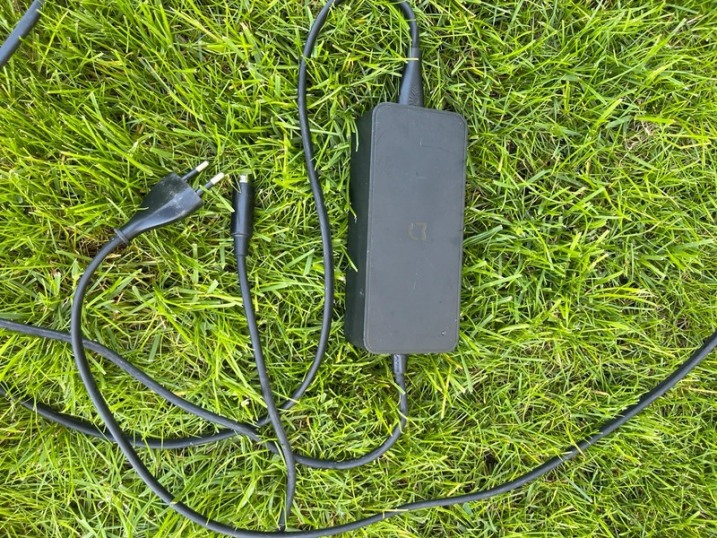 Sprzedam Hulajnoga Xiaomi wraz z ładowarką