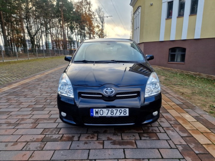 Toyota Corolla Verso 1.8 BENZYNA + LPG / stan bardzo dobry