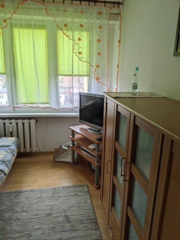 Na sprzedaż mieszkanie 47,18m2 przy ul. Dzieci Polskich . Lokalizacja , która ułatwia życie.