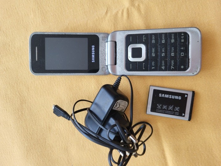 Samsung  GT-C3520