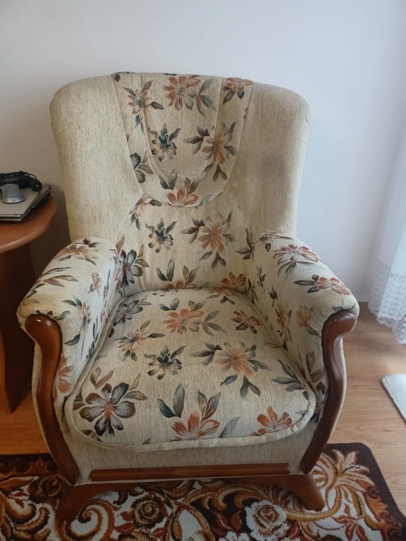 Sprzedam kanapę + 2 fotele