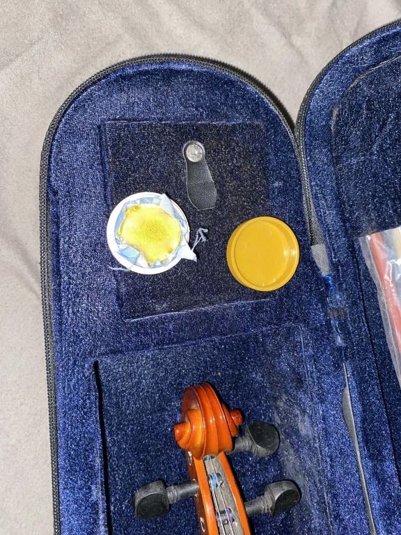 Skrzypce 4/4 prkaktycznie nowe