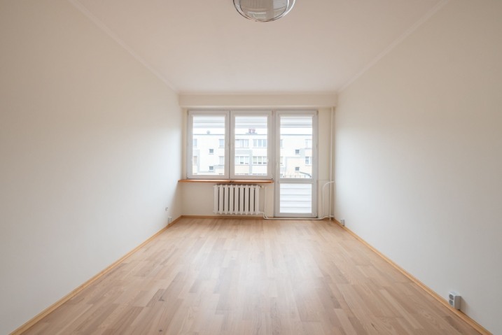 62 m2 po remoncie, centrum, 2 pokoje + balkon