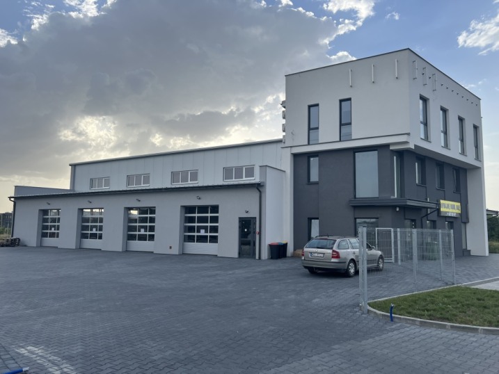 Hala lokal biuro wynajme