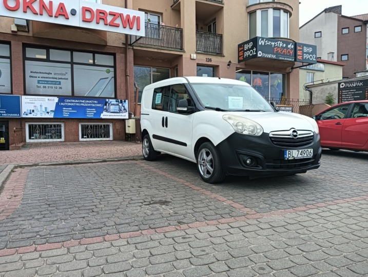 Sprzedam Opla Combo 2013r