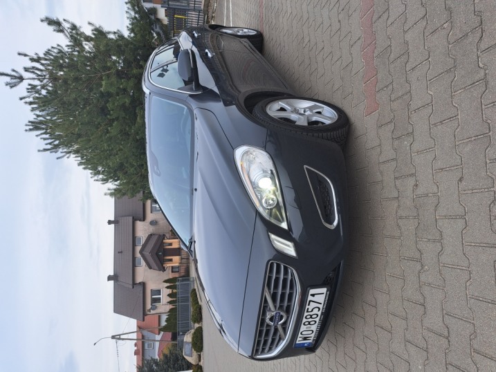 Volvo V60 2.0 163 km.