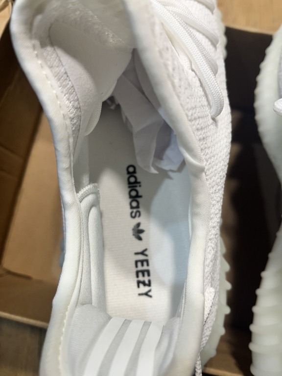 Yeezy Boost 350 v2