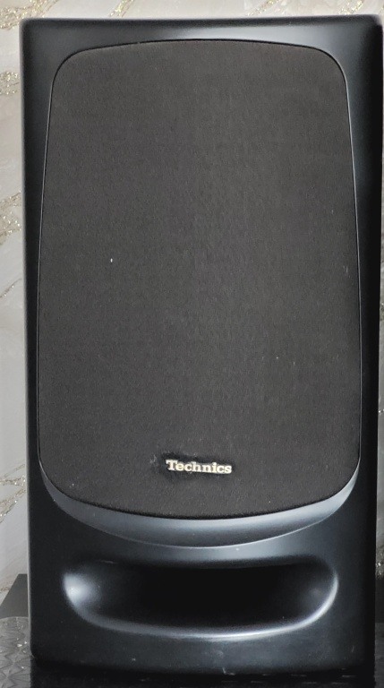 Sprzedam WIEŻĘ TECHNICS