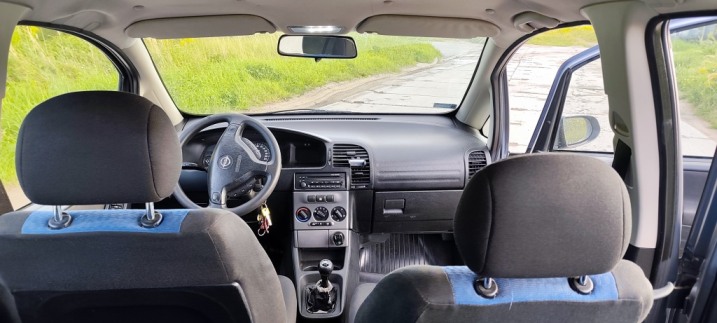 Opel Zafira 1.8 125km 16V Elegance 2003