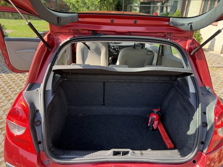 Renault Clio 1.2 16V (2006), 213500km przebiegu, 3 drzwiowy