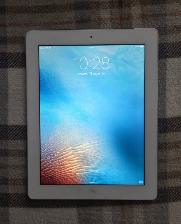 Model A1430  iPad Wi-Fi Cellular 16GB W