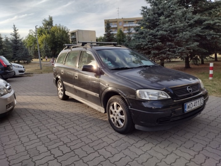 Sprzedam samochód osobowy Opel Astra