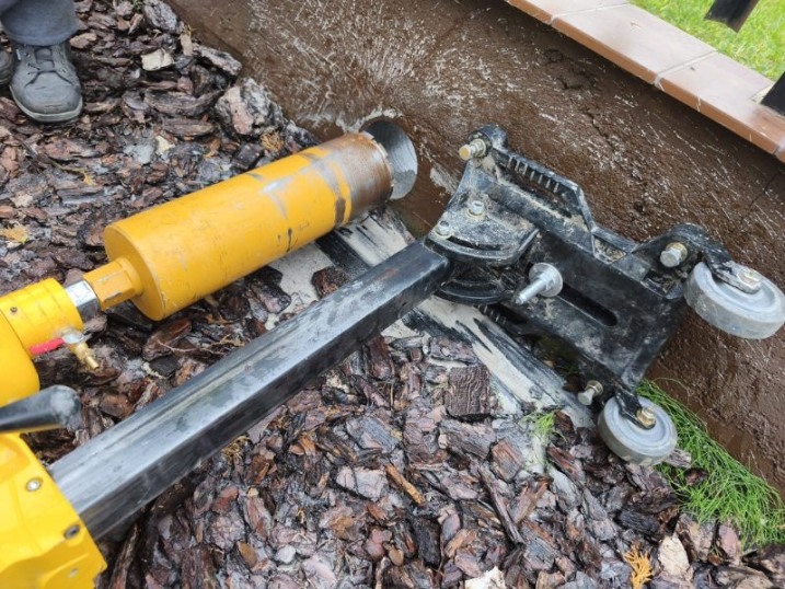 Wiercenie -Przewierty w betonie, betonie zbrojonym, żelbecie, asfalcie, pustaku, cegle i innych twardych materiałach