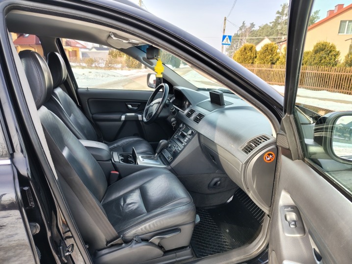 Volvo XC90 Lift *2.4 D5* 4x4* Zadbane* SUV