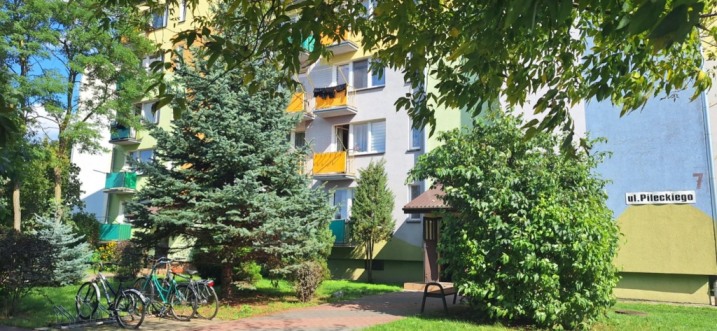 Sprzedam mieszkanie 48m2 ul.Pileckiego 7   1 piętro   po remoncie