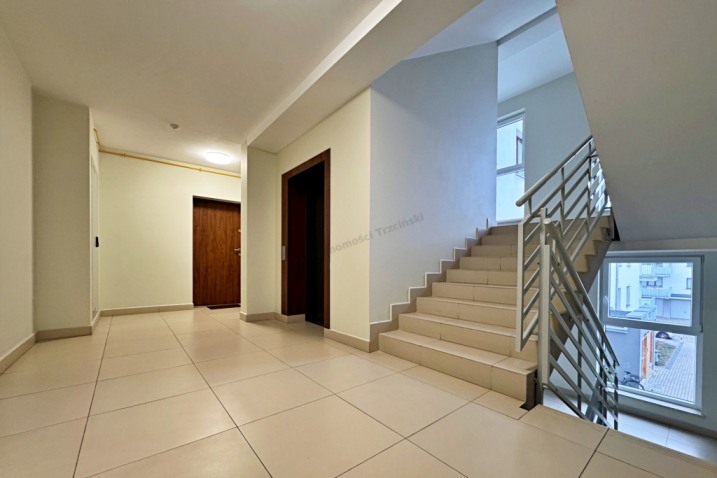 4- pokojowe mieszkanie przy ul. Rogalewicz w Ostrołęce