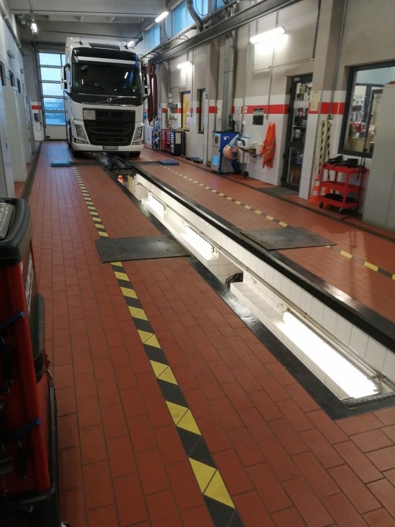 Okręgowea Stacja Kontroli Pojazdów w Ostrołęce/  Kołobrzeska 5/ płyn do spryskiwaczy gratis !!