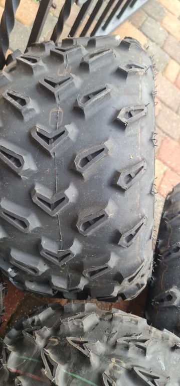 Nowe opony z felgami Yamaha Raptor 700