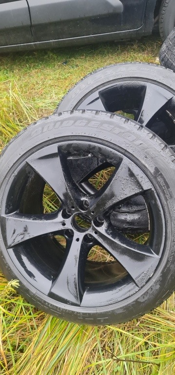 Opony zimowe z felgami 20' BMW X5  X6