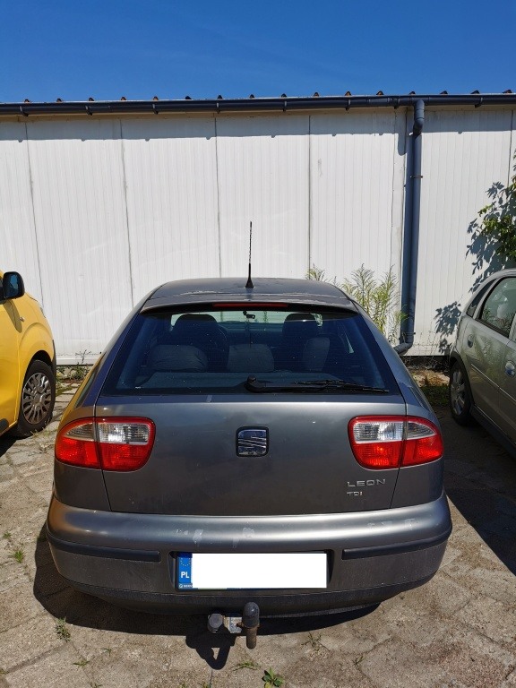 Sprzedam niesprawne auto - Seat Leon I