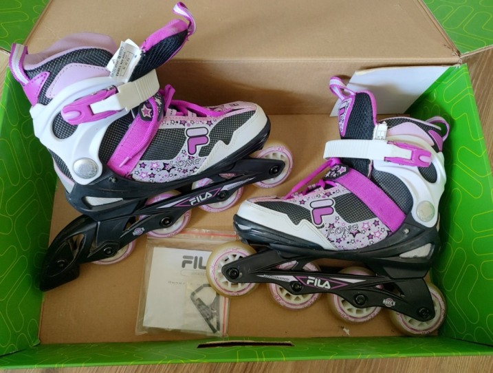 Sprzedam rolki Skates firmy FILA dwa komplety oraz kaski