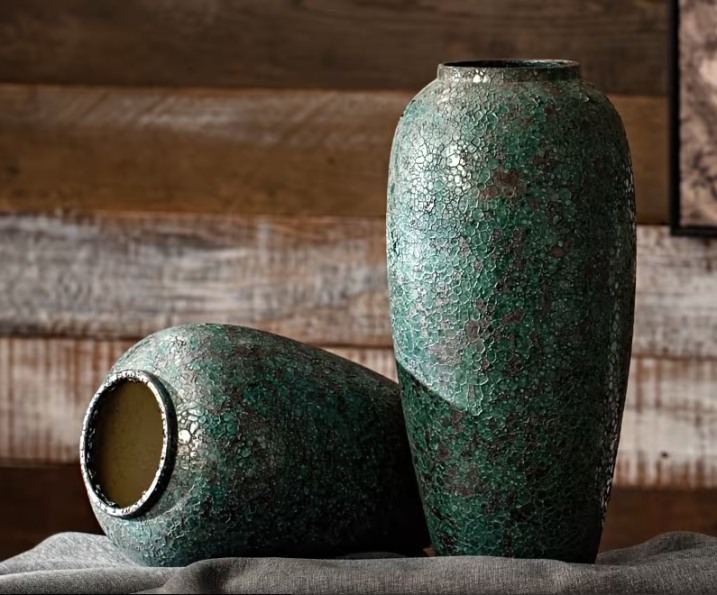 Rustykalny wazon ceramiczny