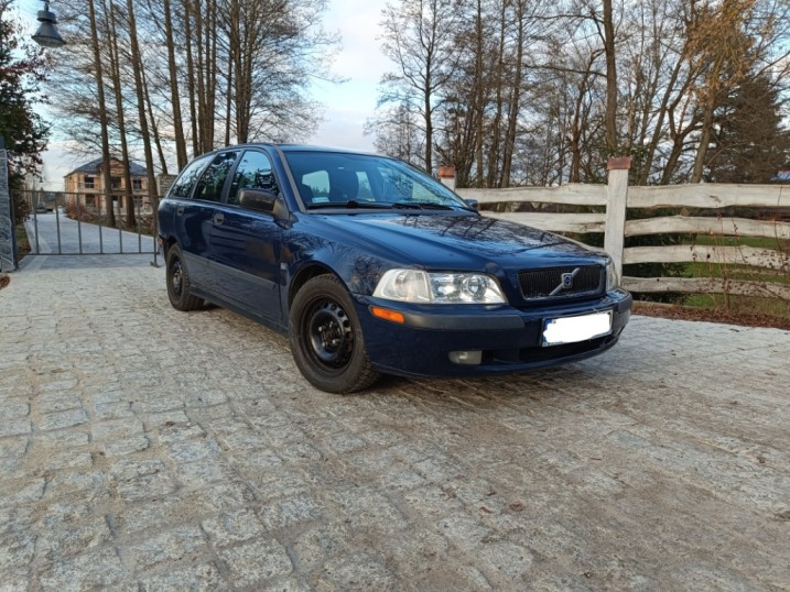 2002 Volvo v40 1.9 diesel 1 właściciel w PL od 18 r.