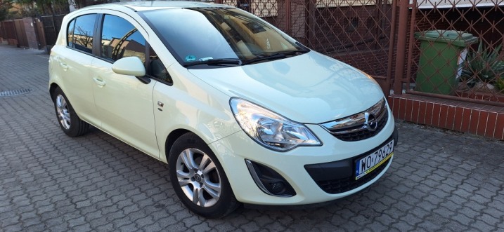 Opel Corsa D 1.4 benzyna, 2011r.