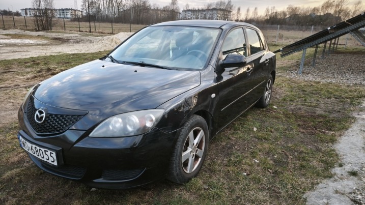 Mazda 1.6 benzyna z hakiem